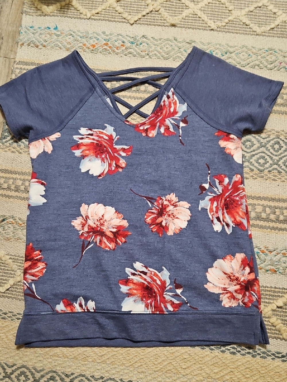 Maurices Blue Short Sleeve Floral Crisscross V-Neck Top